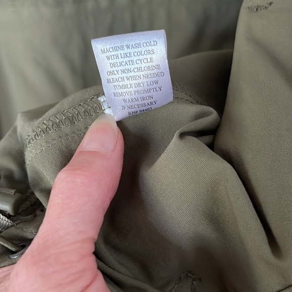 TravelSmith (Never Worn) Men’s fishing vest, 16 Pockets, hunting, shooting Sz L - Picture 6 of 9